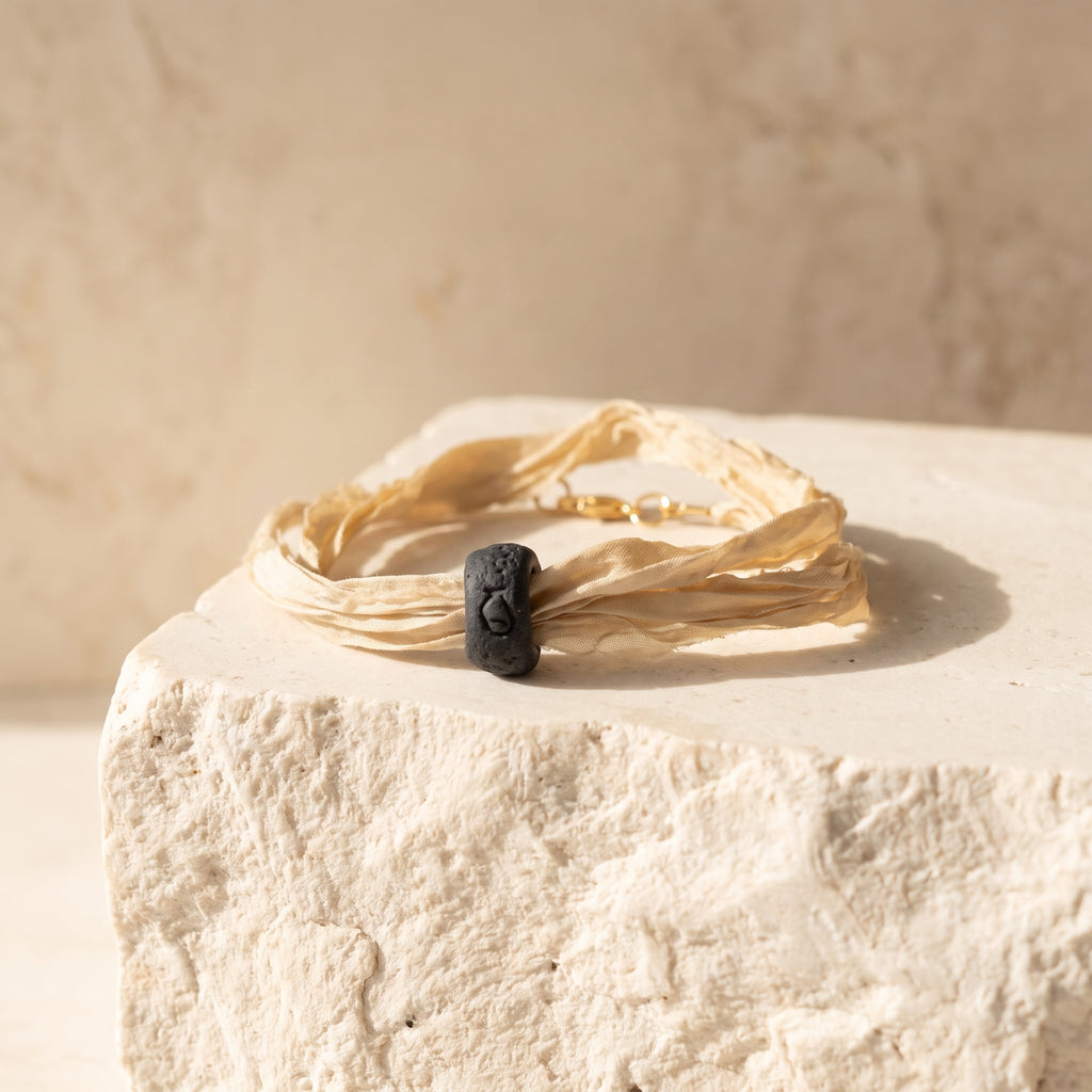 Sassolino Black Beige